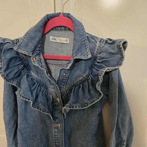 Zara jeans dress, 7 years or 122cm - Picture 2 of 3